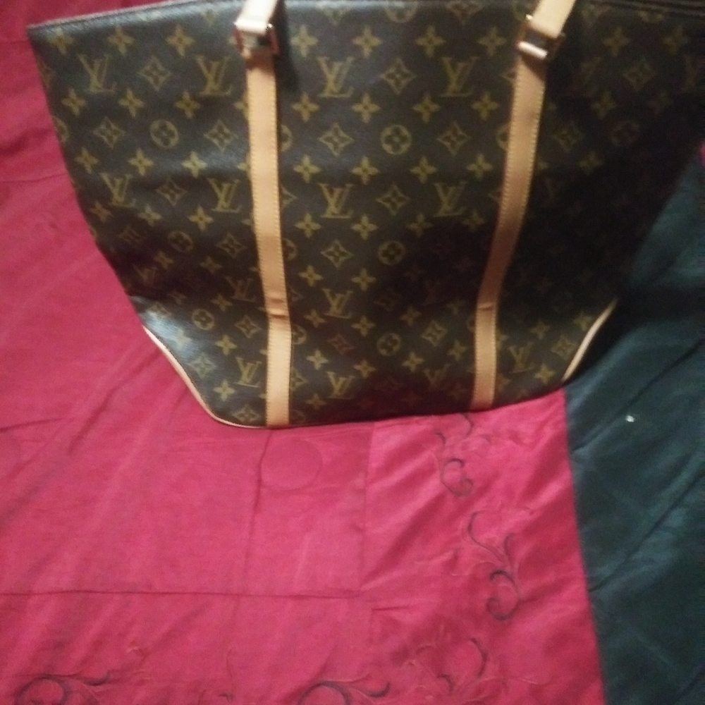 Purse - Picture 3 of 5
